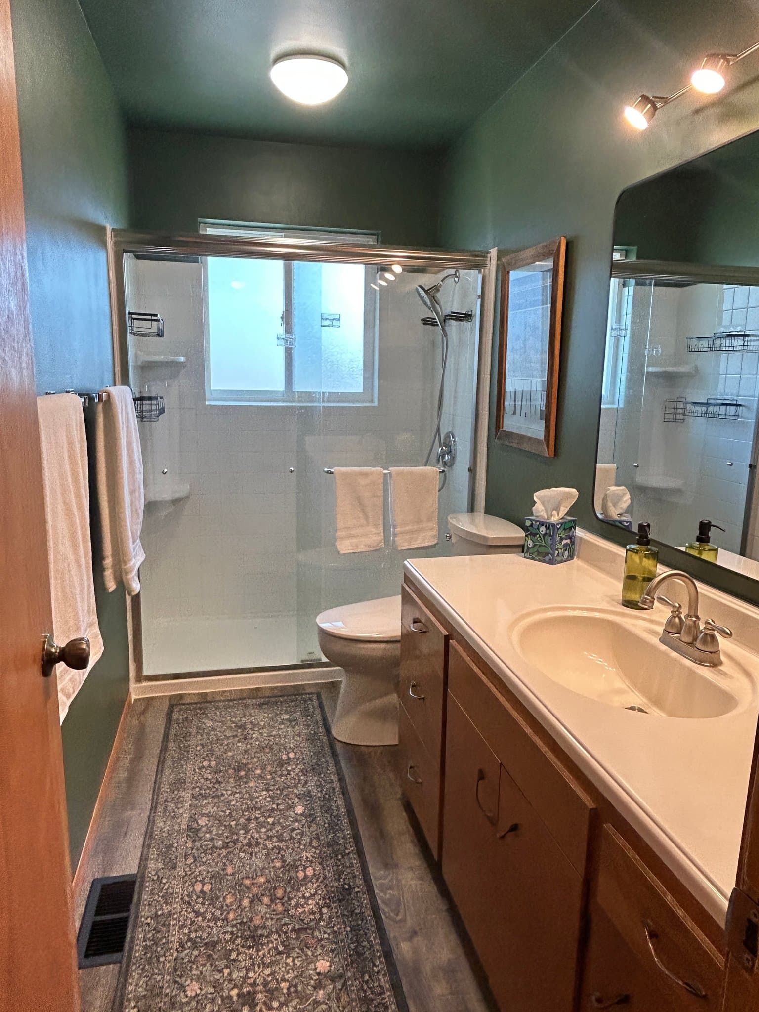 Yakima Multiplex: 302 North 37th Avenue