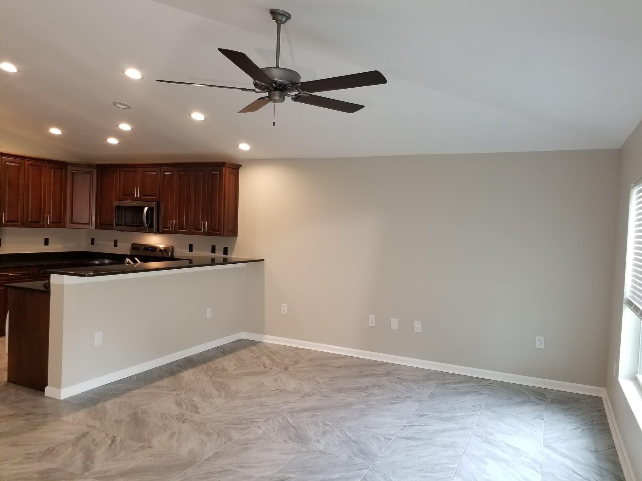 Cape Coral Townhome: 508 SE 7th Ave
