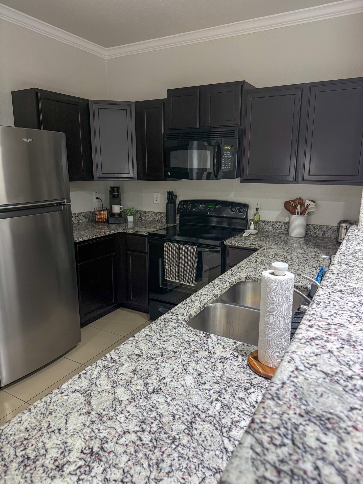 San Antonio Single Room: 4824 Appleseed Ct