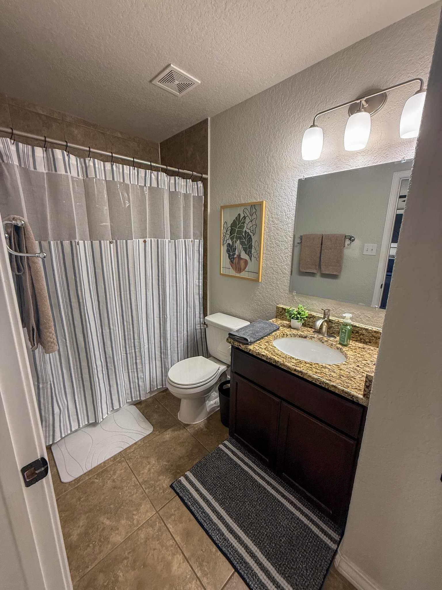 San Antonio Single Room: 4824 Appleseed Ct