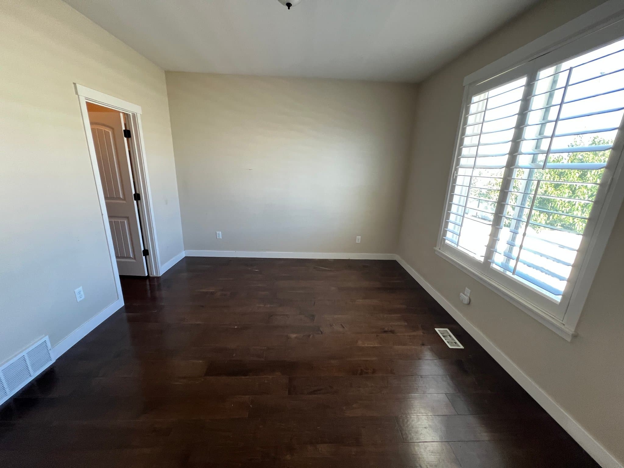 Bluffdale House: 978 W Freedom Point Way
