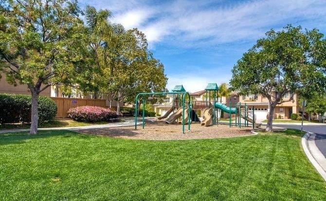 San Diego House: 11055 Kika Ct