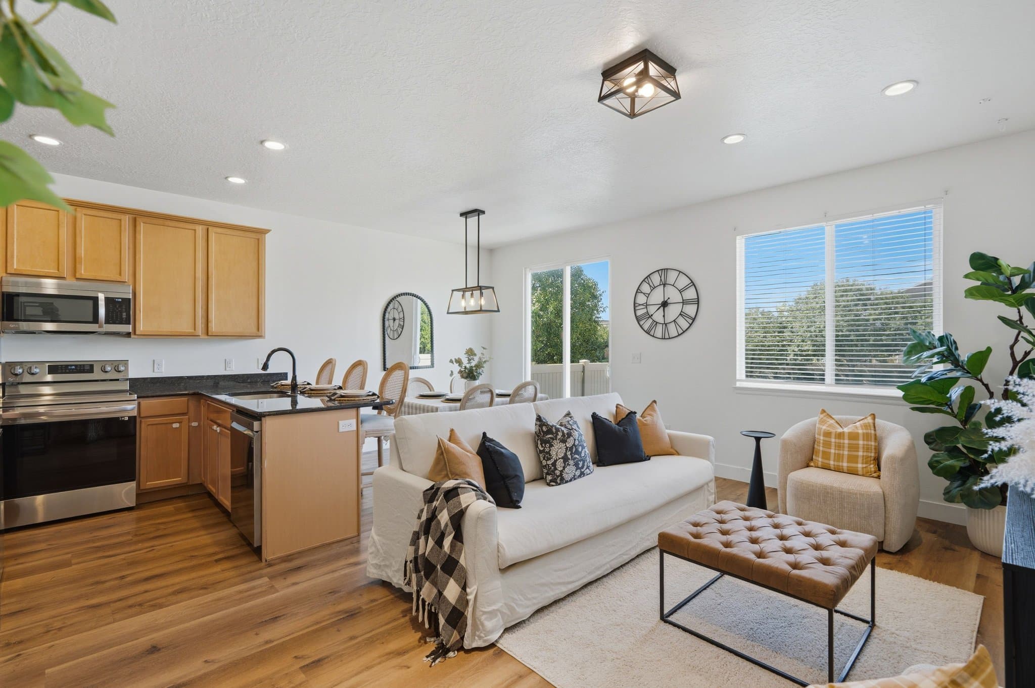 Lehi Townhome: 3753 N Prairie Grass Dr