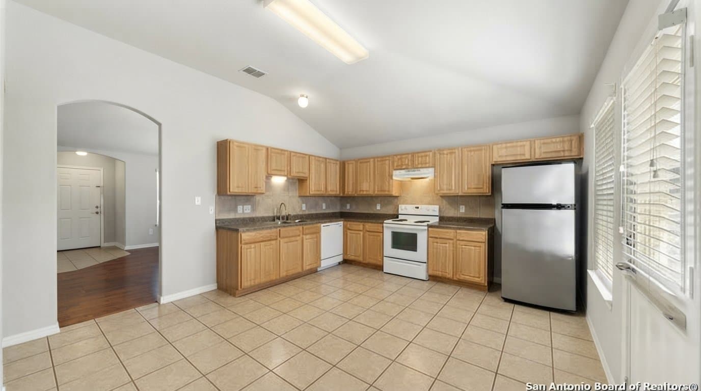 San Antonio House: 10306 Pinehurst Run