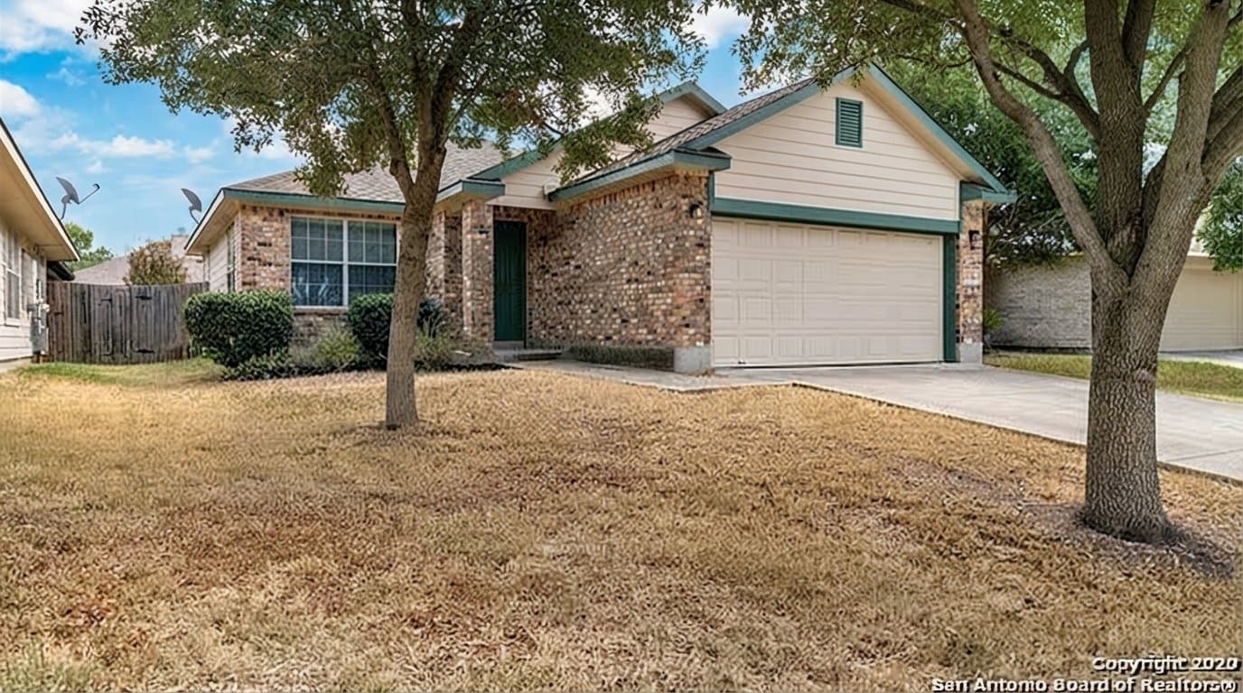 San Antonio House: 10306 Pinehurst Run