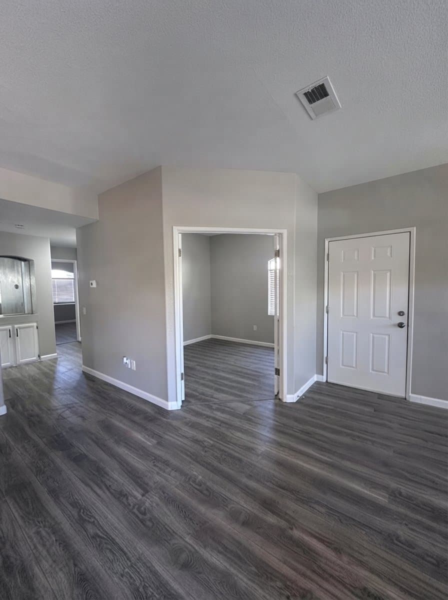 Las Vegas Condo: 5415 W Harmon Ave