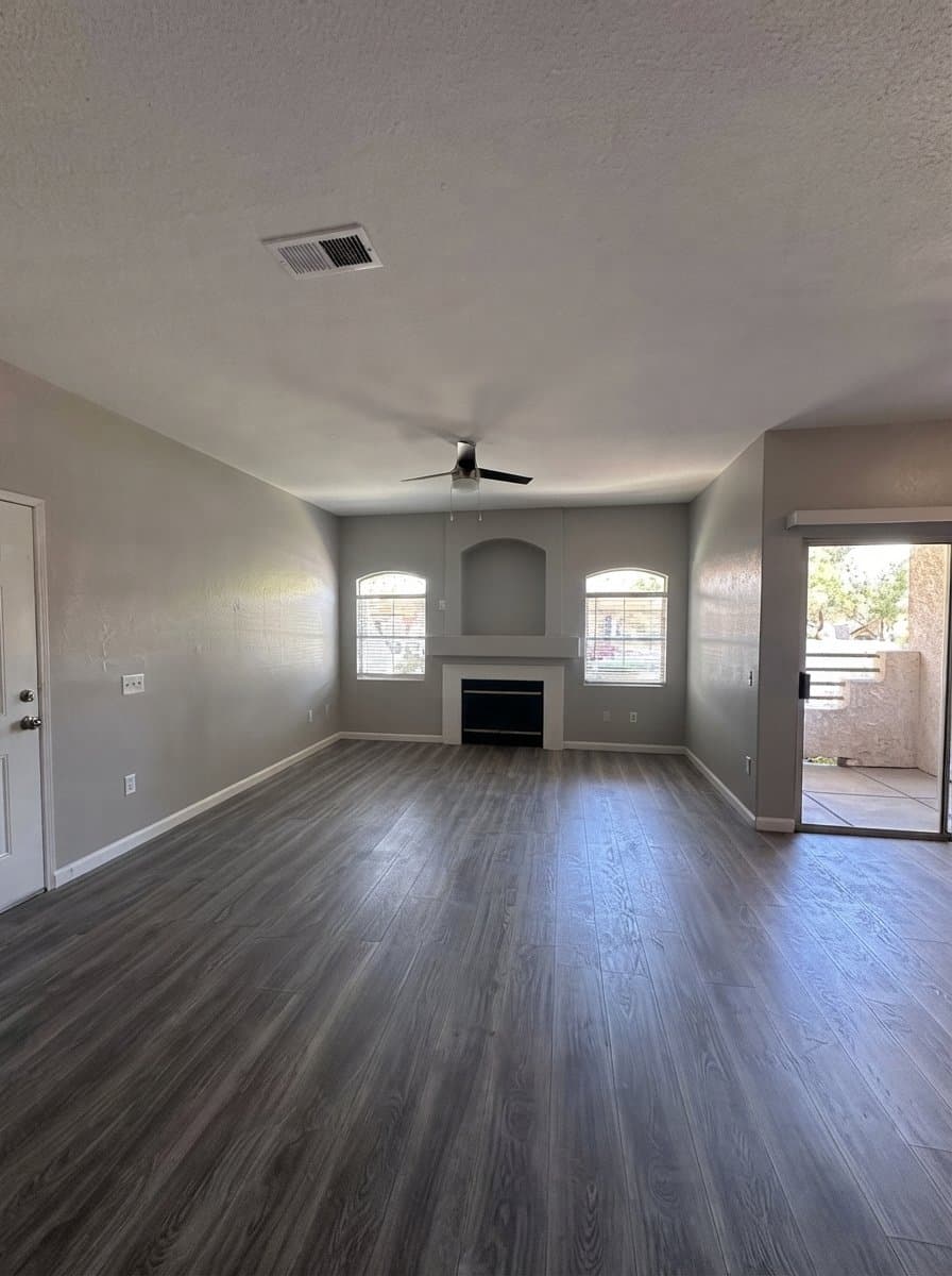 Las Vegas Condo: 5415 W Harmon Ave