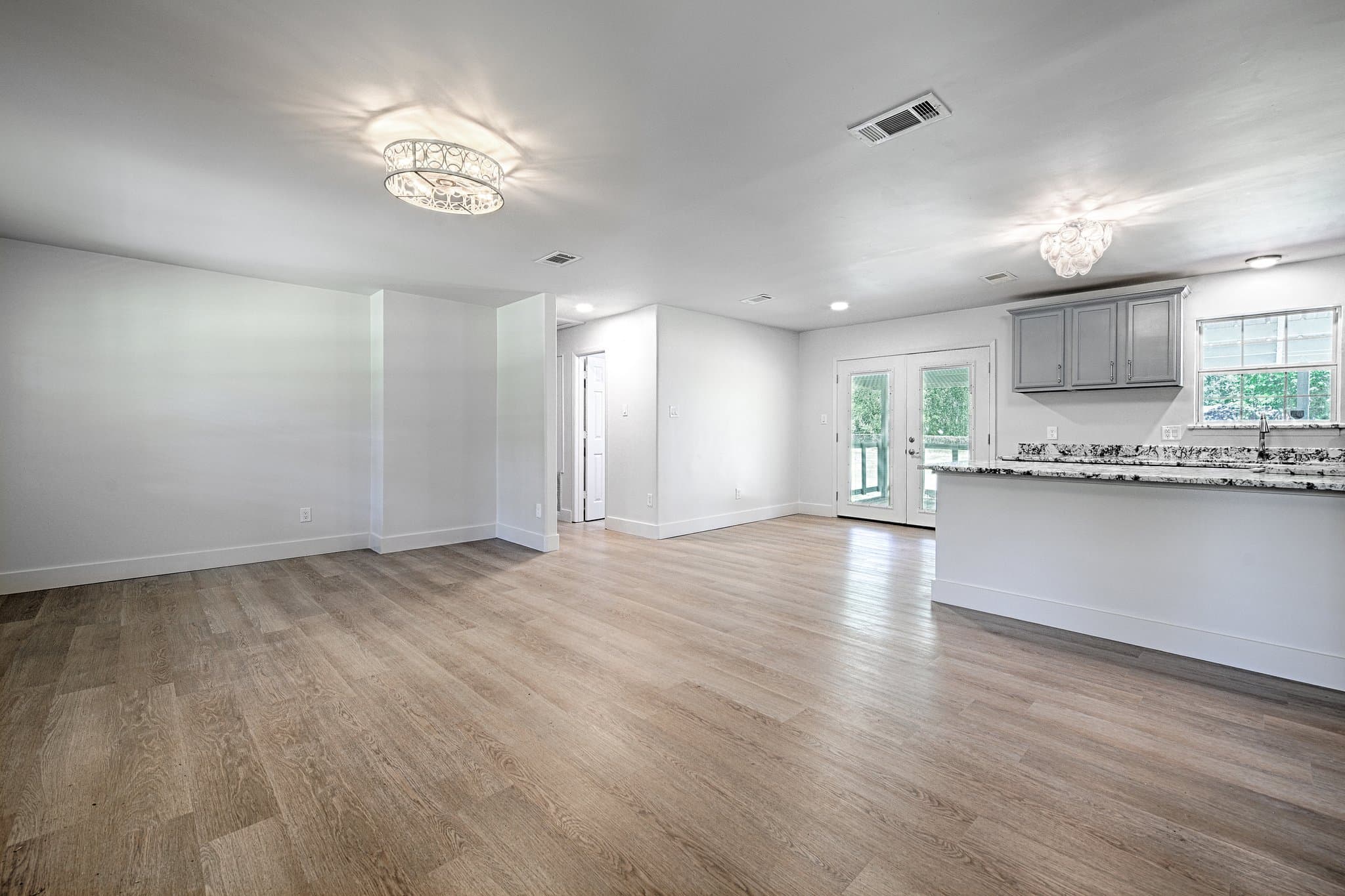 MABANK House: 120 Janice Ln.