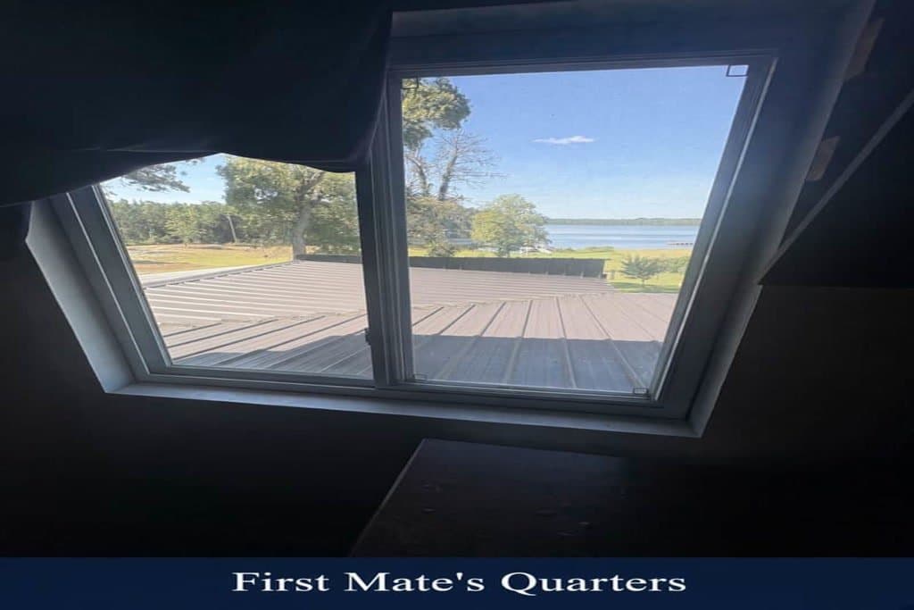 Hartsville House: 1014 Sailclub Rd