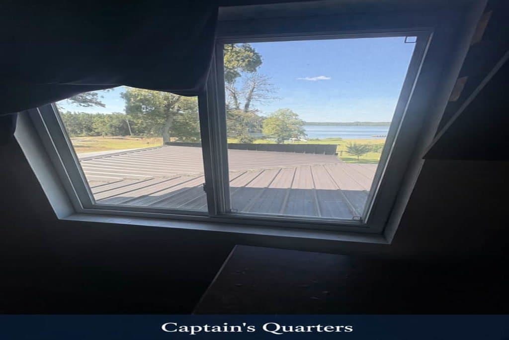 Hartsville House: 1014 Sailclub Rd