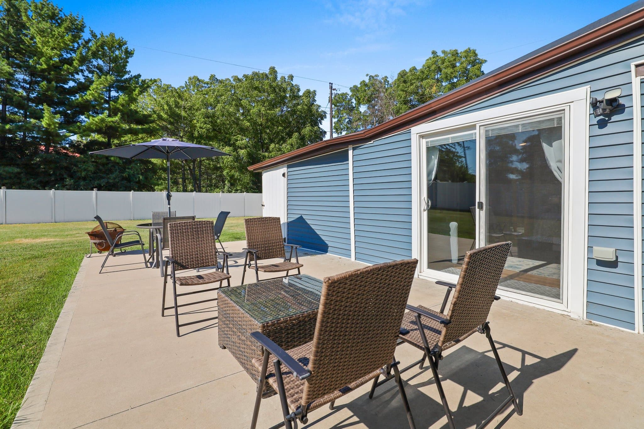 De Pere House: 621 Cook St