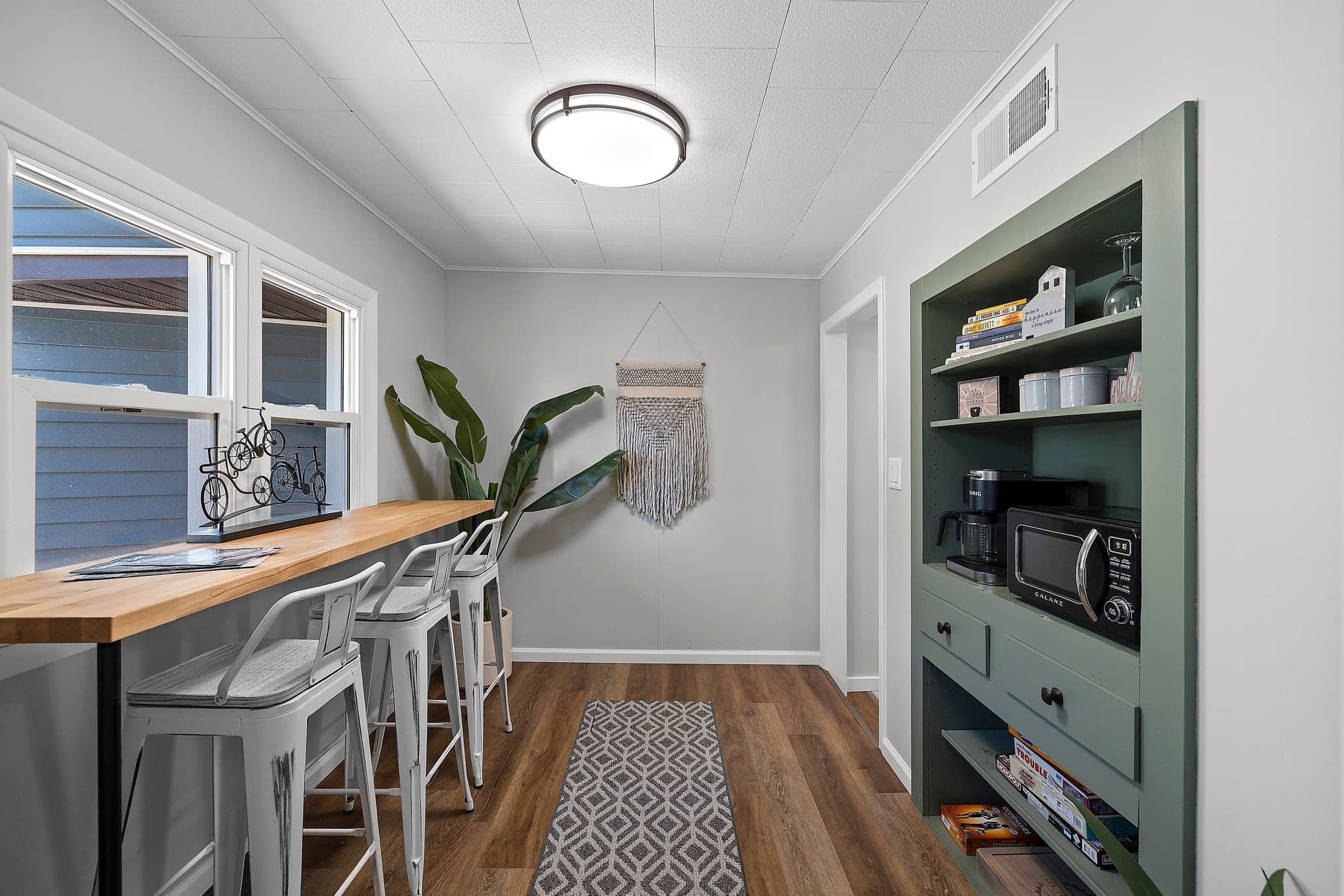 De Pere House: 621 Cook St