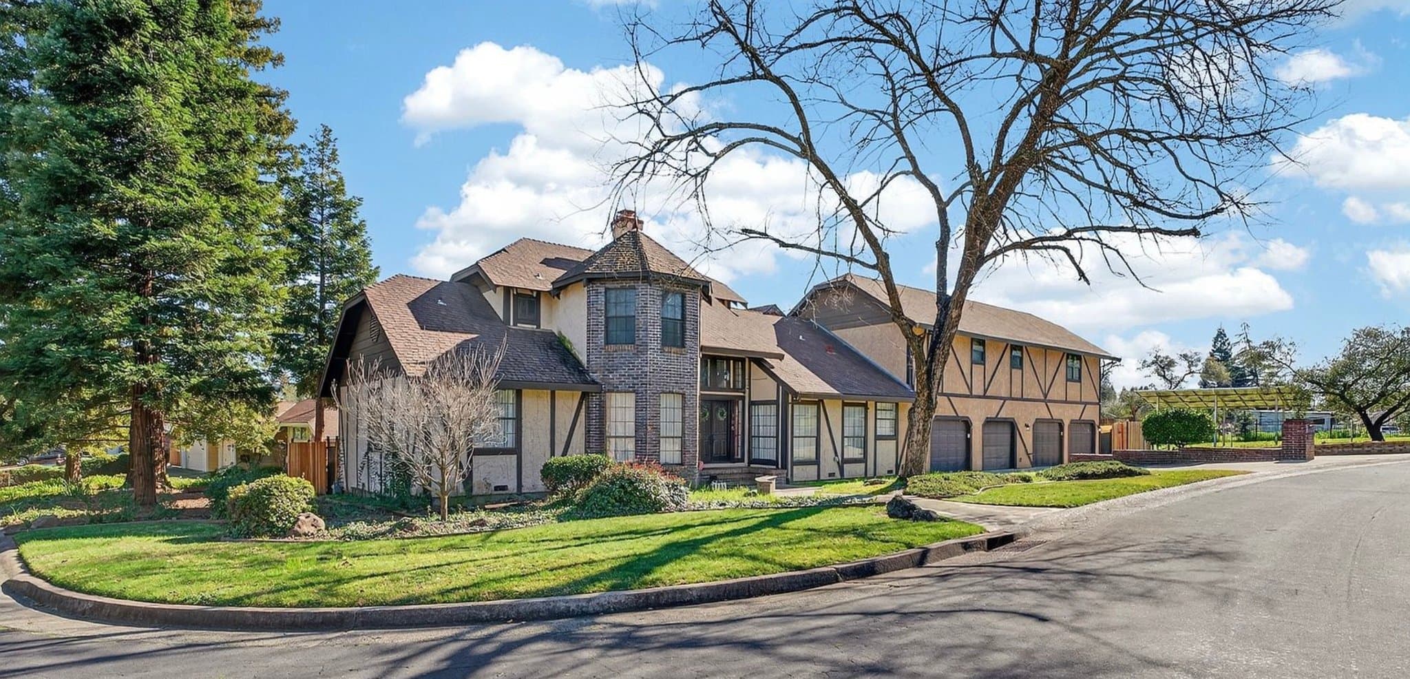 Folsom Single Room: 100 Baldwin Lake Cir.