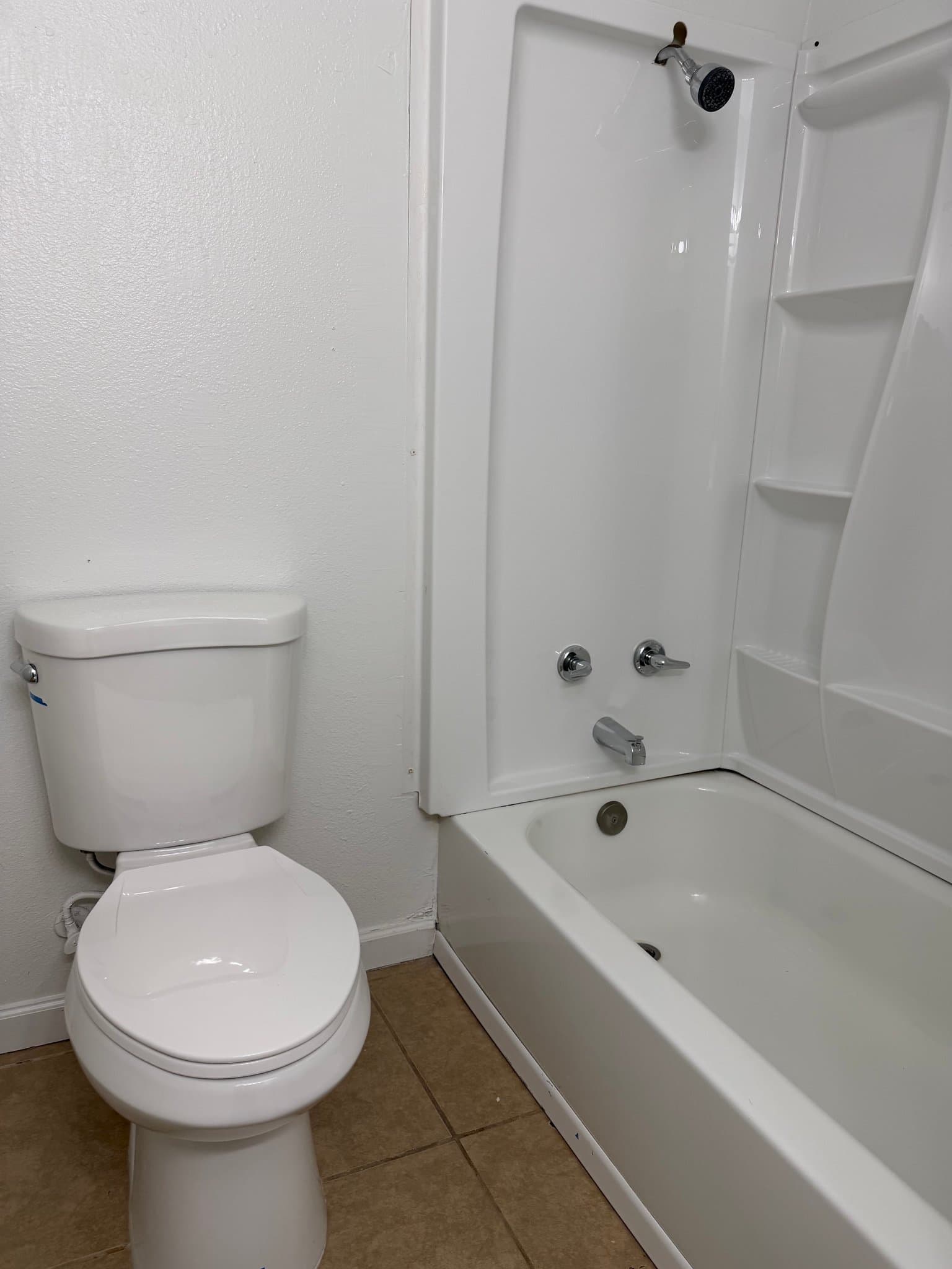 florence Apartment: 220 W. 9th St.