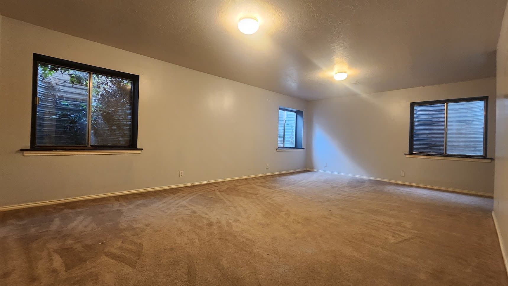 Salt Lake City House: 1527 E Murray Holladay Rd