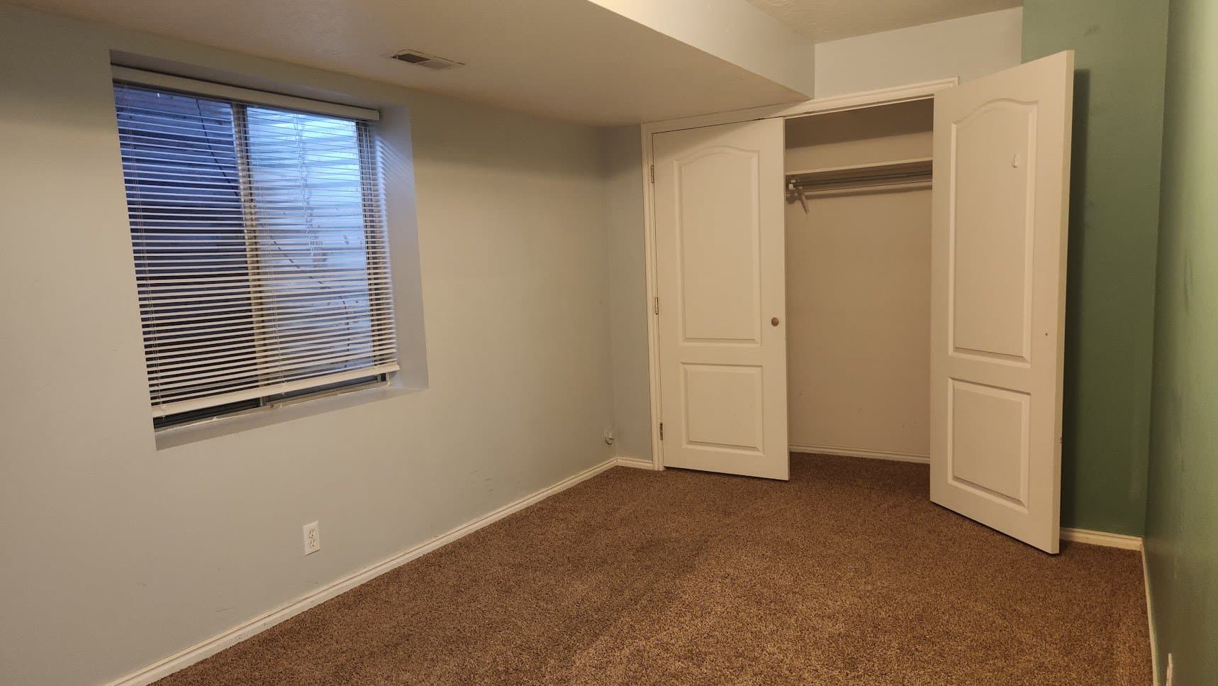 Salt Lake City House: 1527 E Murray Holladay Rd