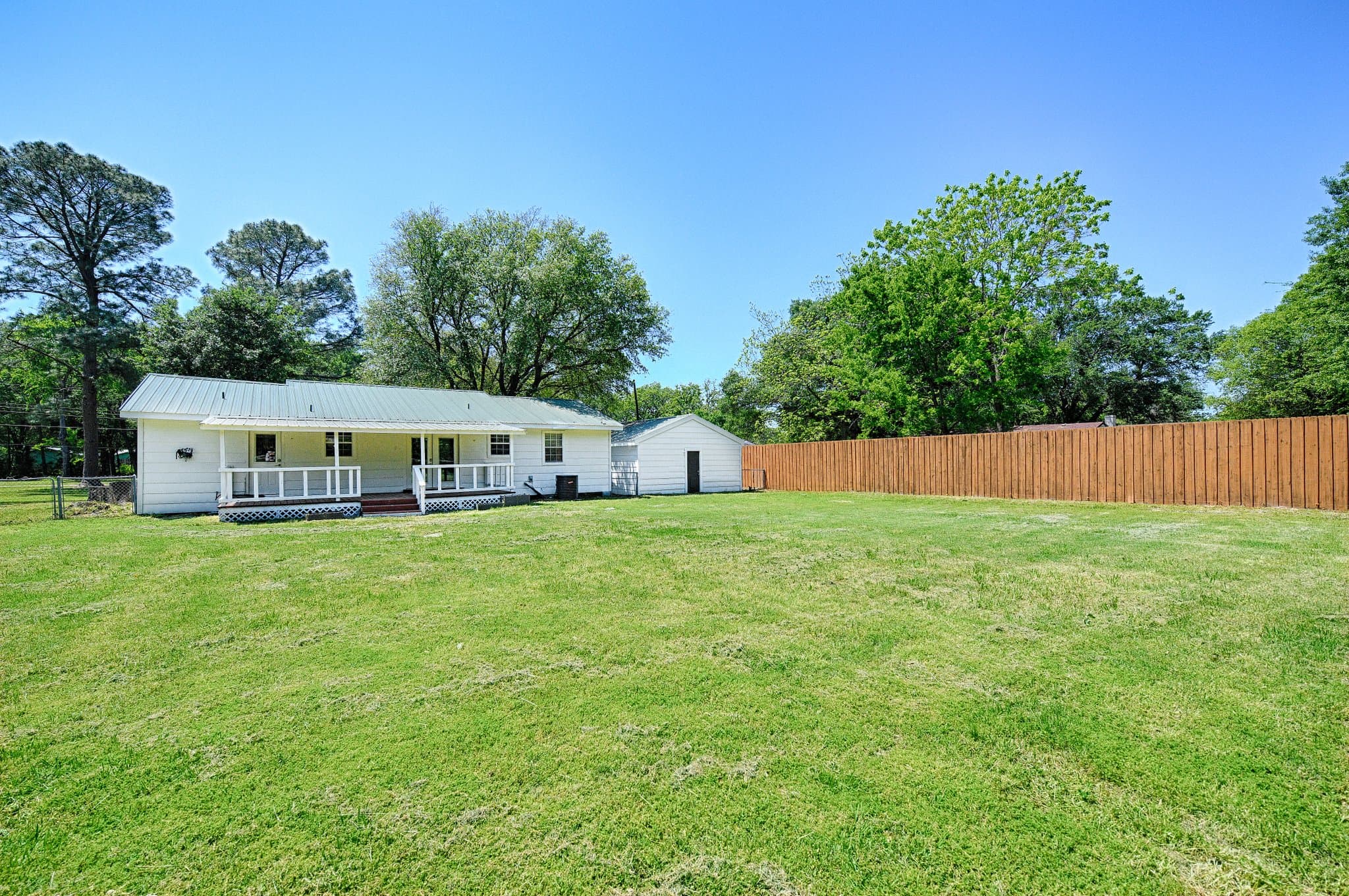 MABANK House: 120 Janice Ln.
