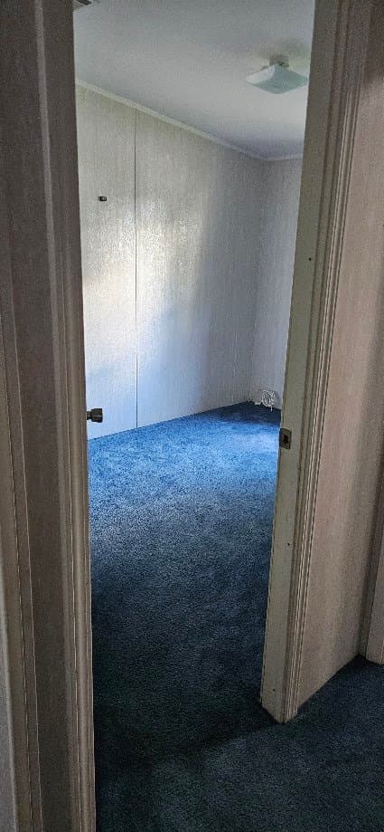 Largo Single Room: 12301 Land St