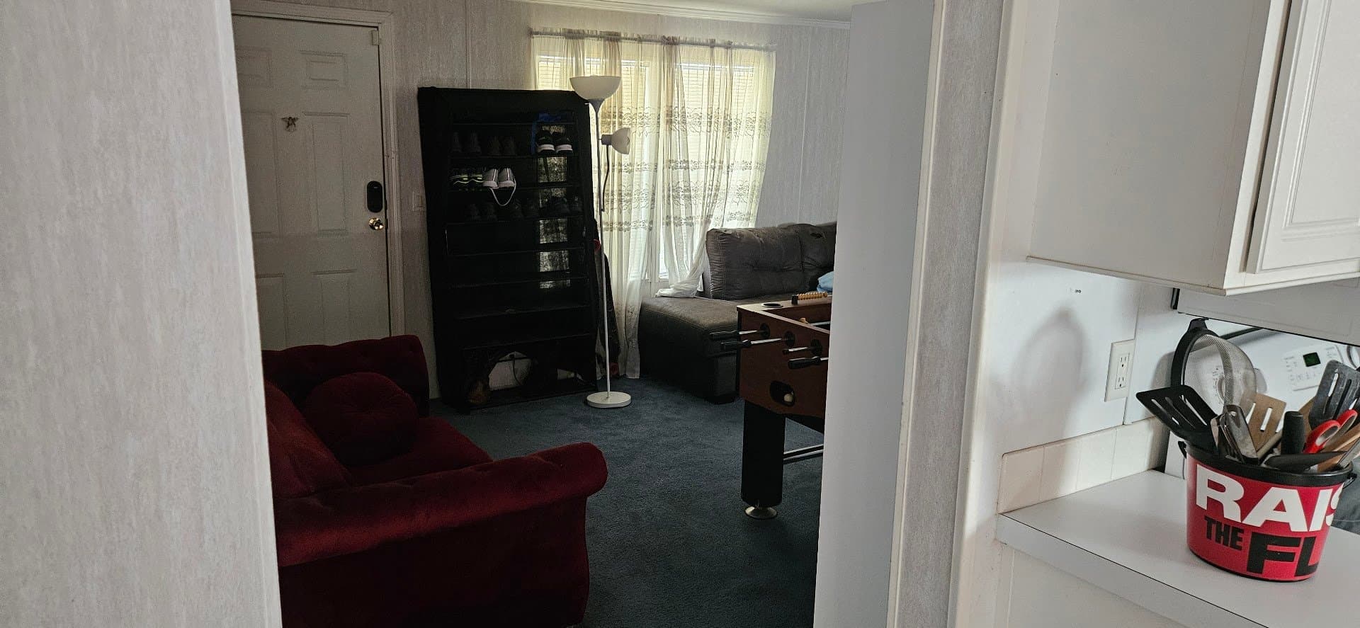 Largo Single Room: 12301 Land St