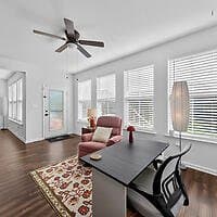Middletown House: 2719 Van Cliburn Cir