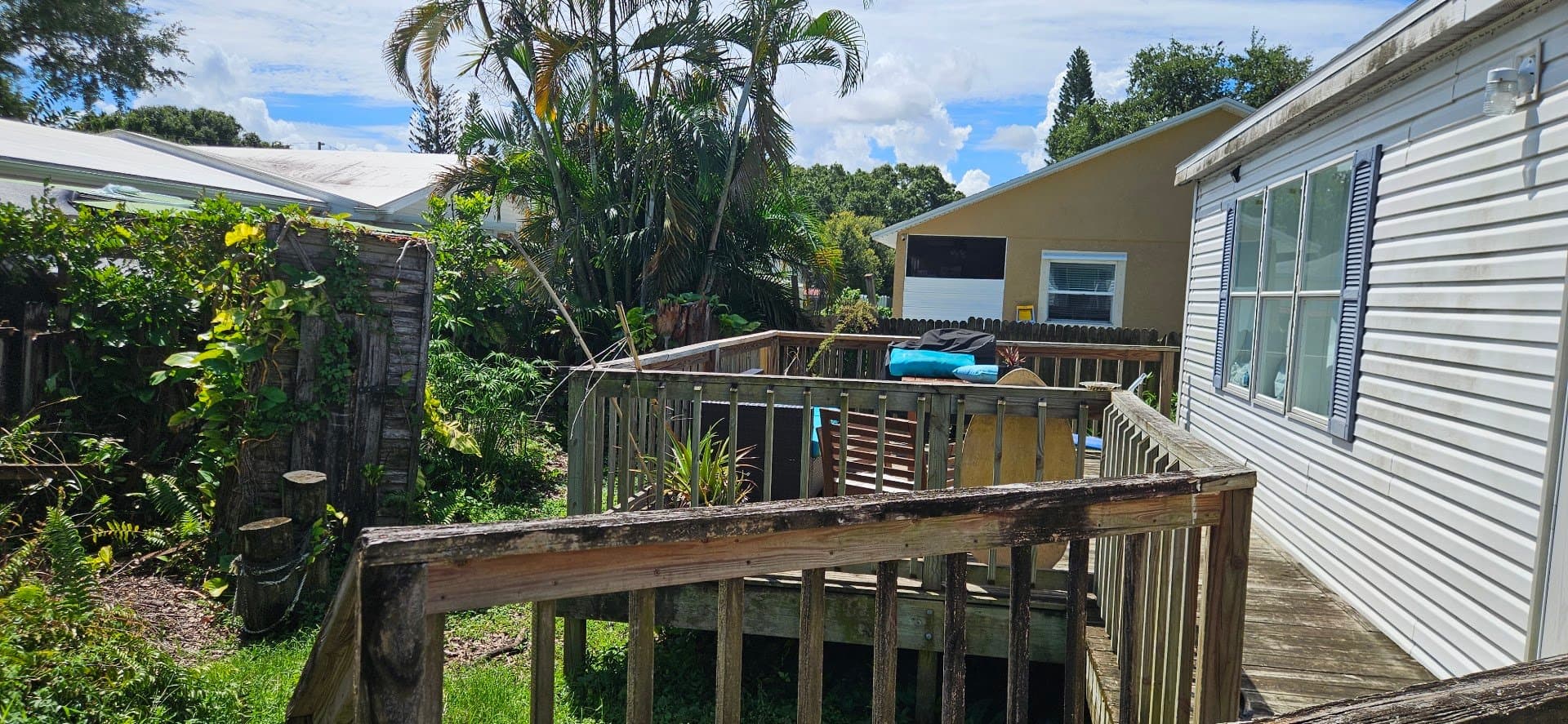 Largo Single Room: 12301 Land St