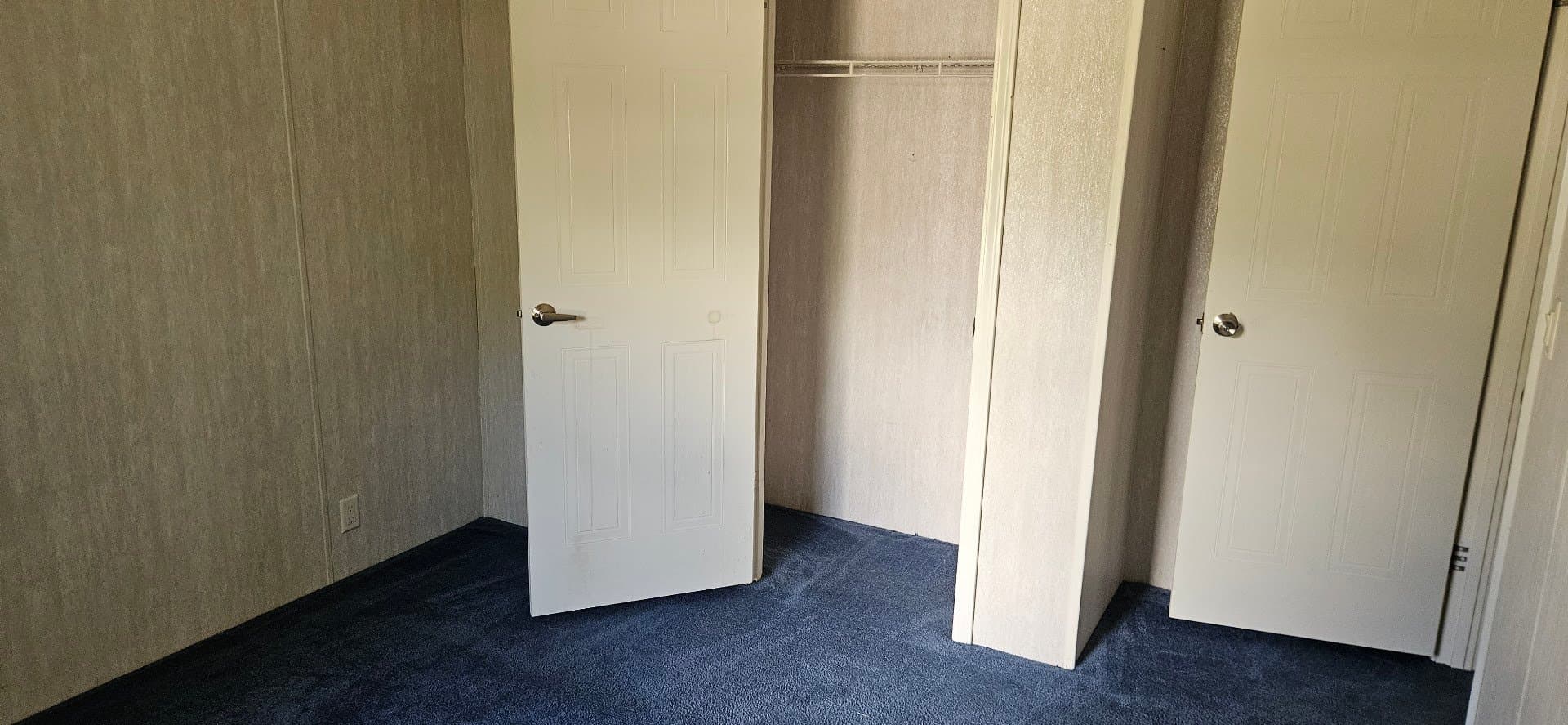 Largo Single Room: 12301 Land St