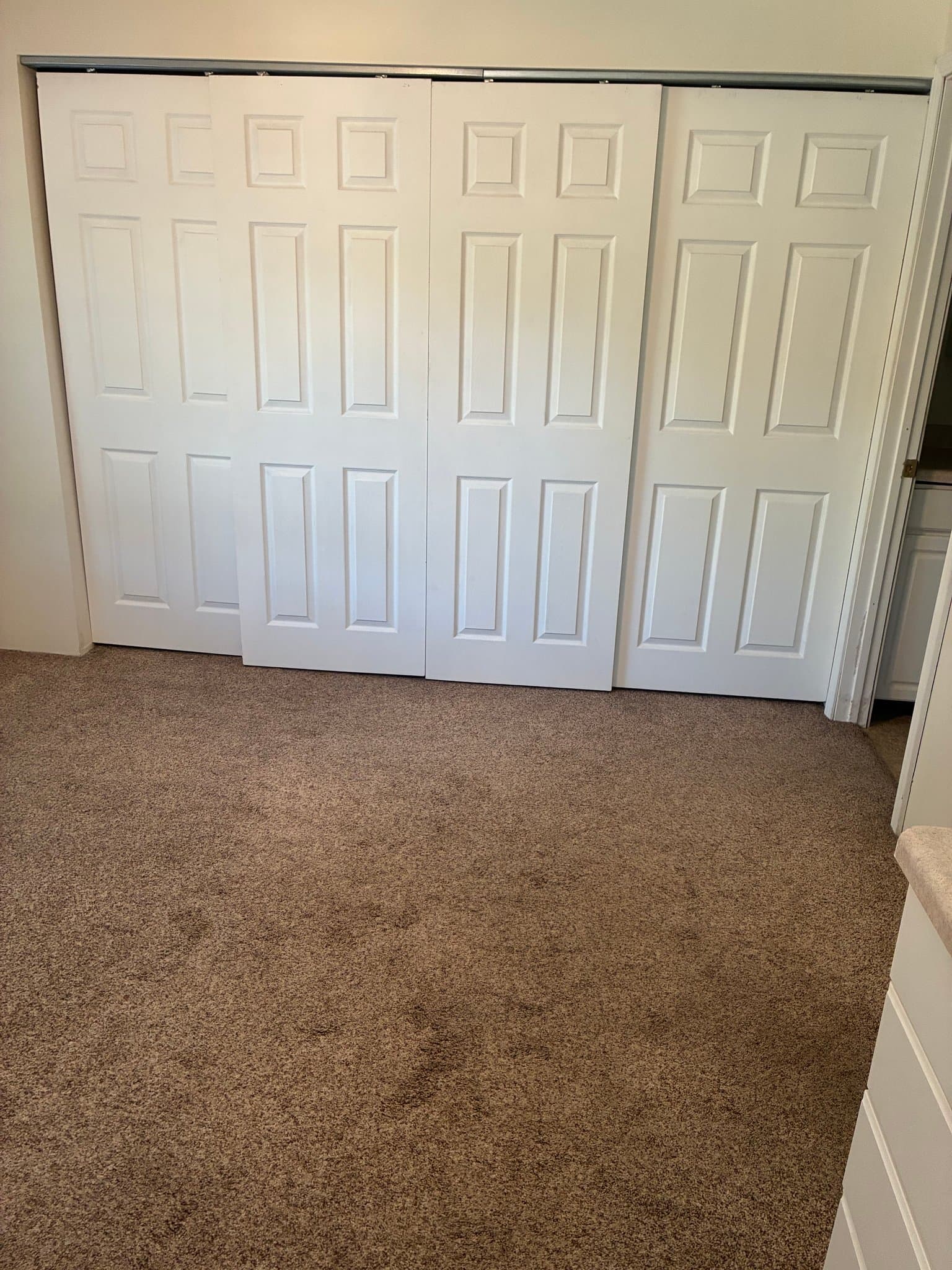 Sioux City Townhome: 800 S Linn St
