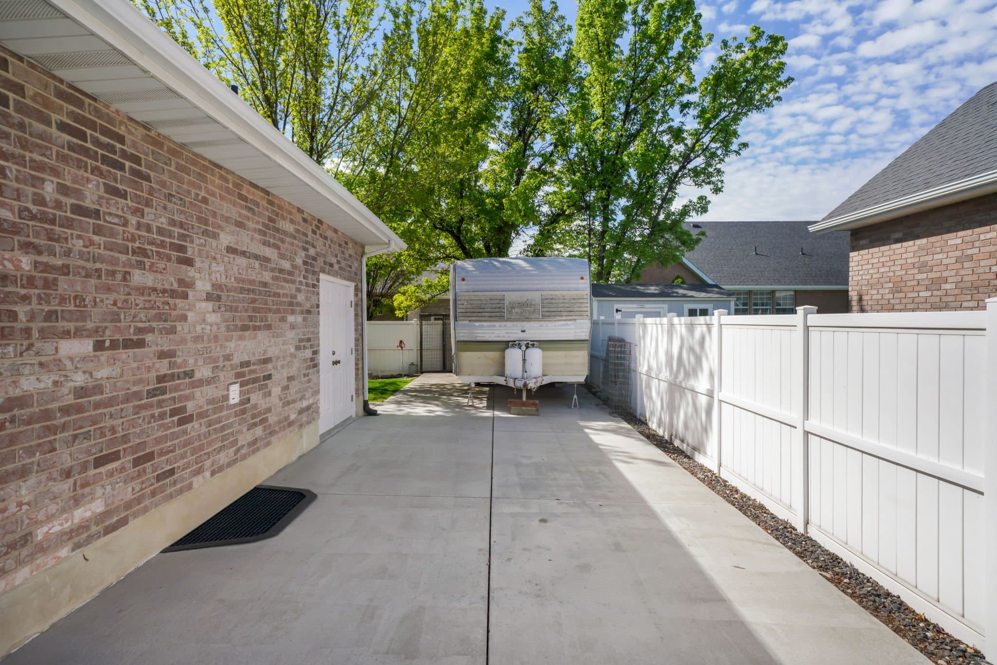Spanish Fork House: 1000 E 1330 S