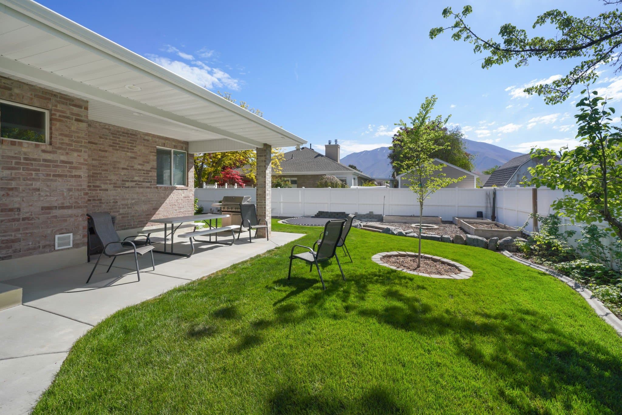 Spanish Fork House: 1000 E 1330 S