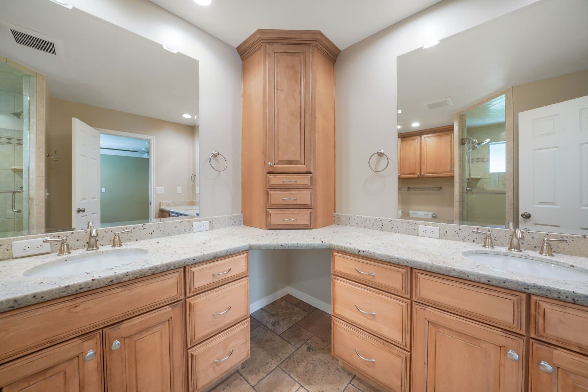 Spanish Fork House: 1000 E 1330 S