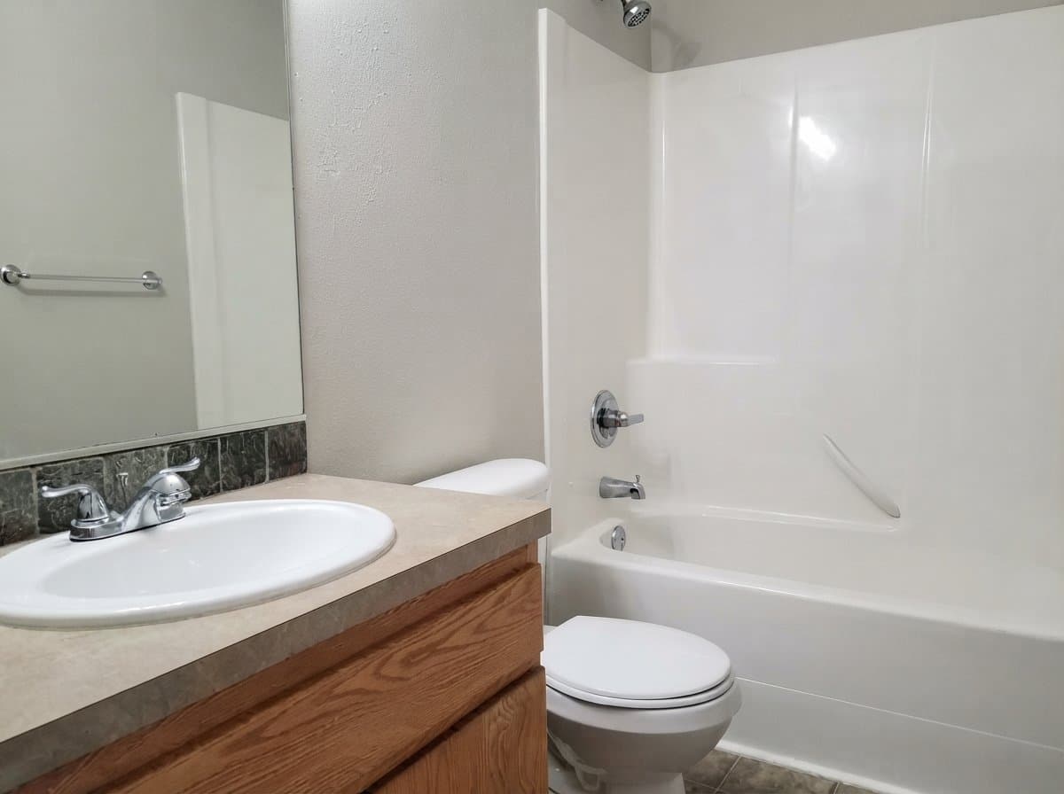 Sandy House: 38859 Jerger St,