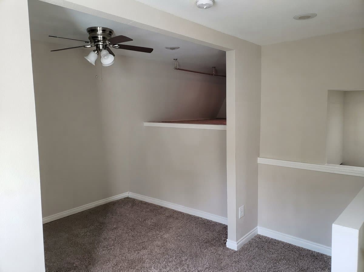 Sandy House: 38859 Jerger St,