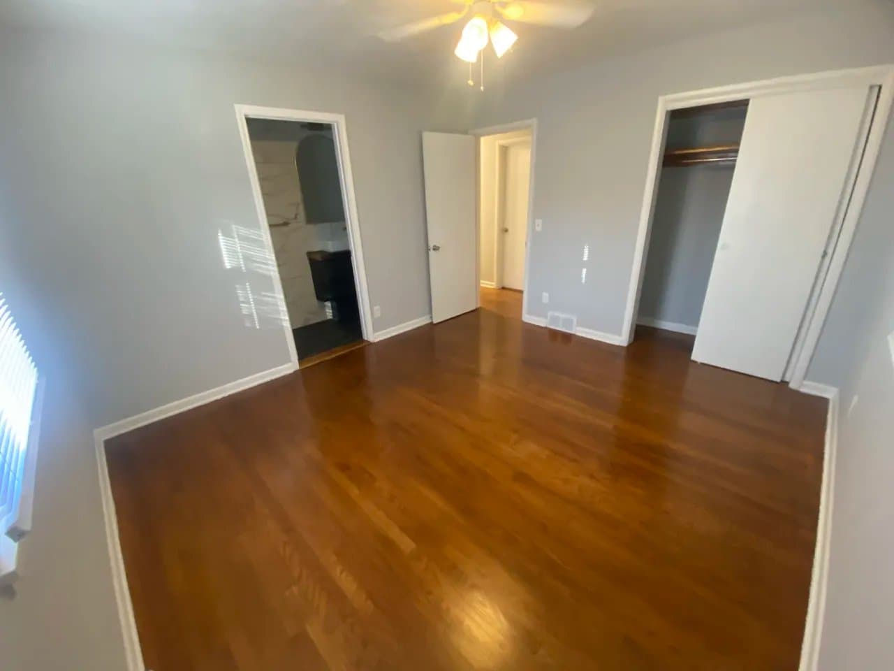 New Albany House: 1411 McDonald Avenue