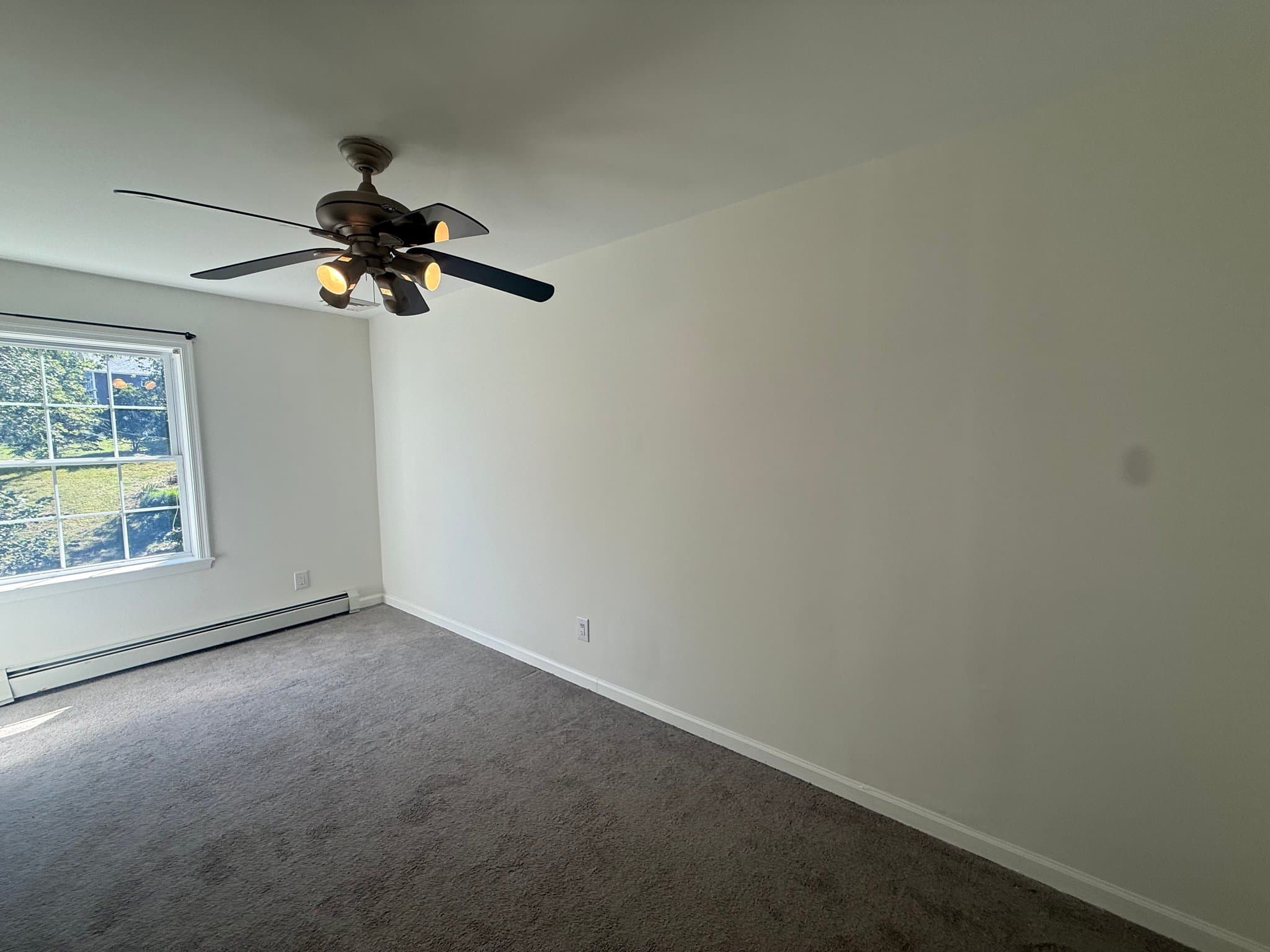 Toms River House: 1541 Monmouth Ave