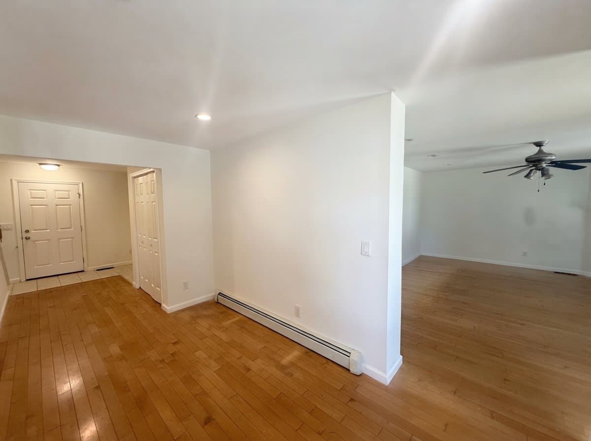 Toms River House: 1541 Monmouth Ave