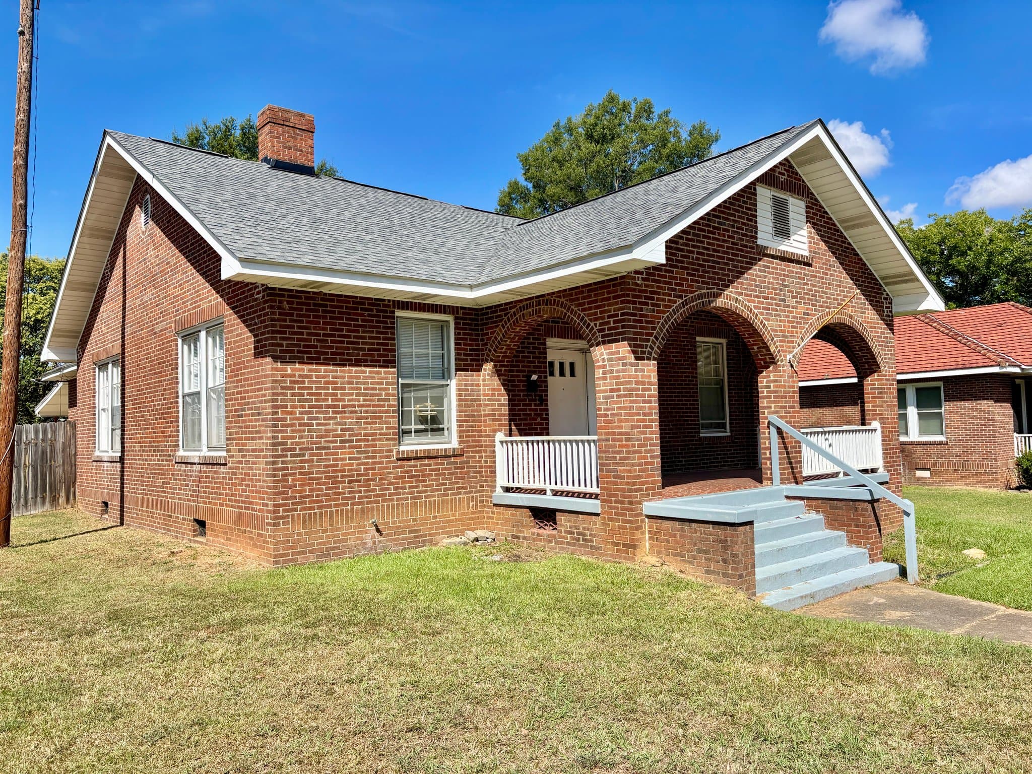 Greenwood House: 2412 Main St South