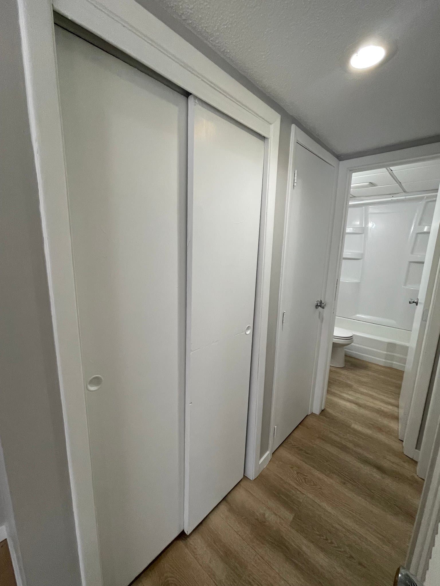 Omaha Apartment: 1008 s 30 Ave