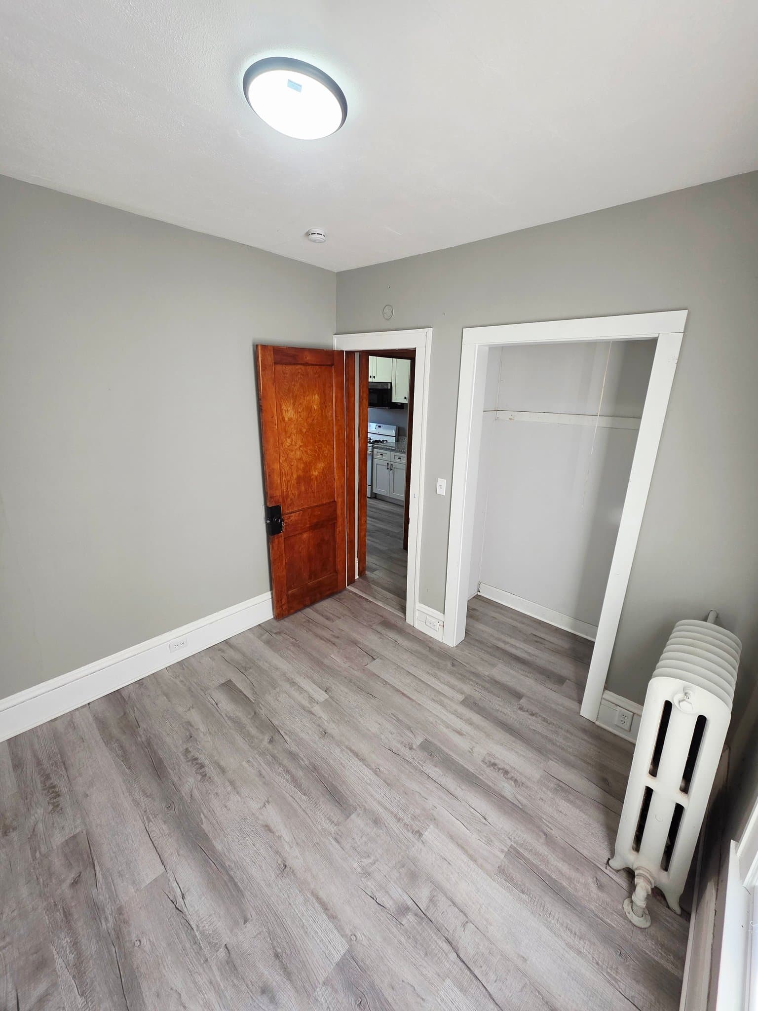 Minneapolis Multiplex: 414 33rd Ave N