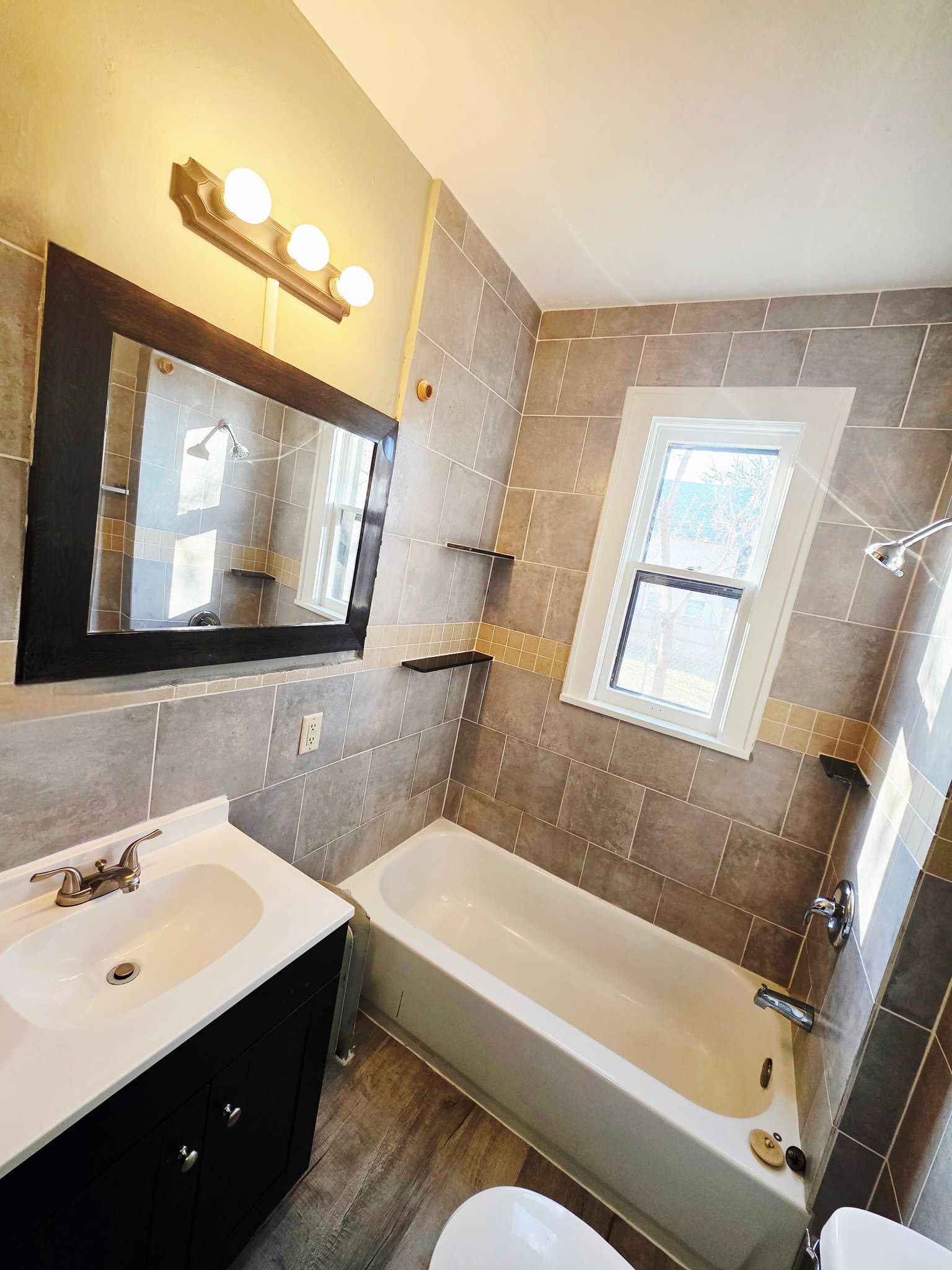 Minneapolis Multiplex: 414 33rd Ave N