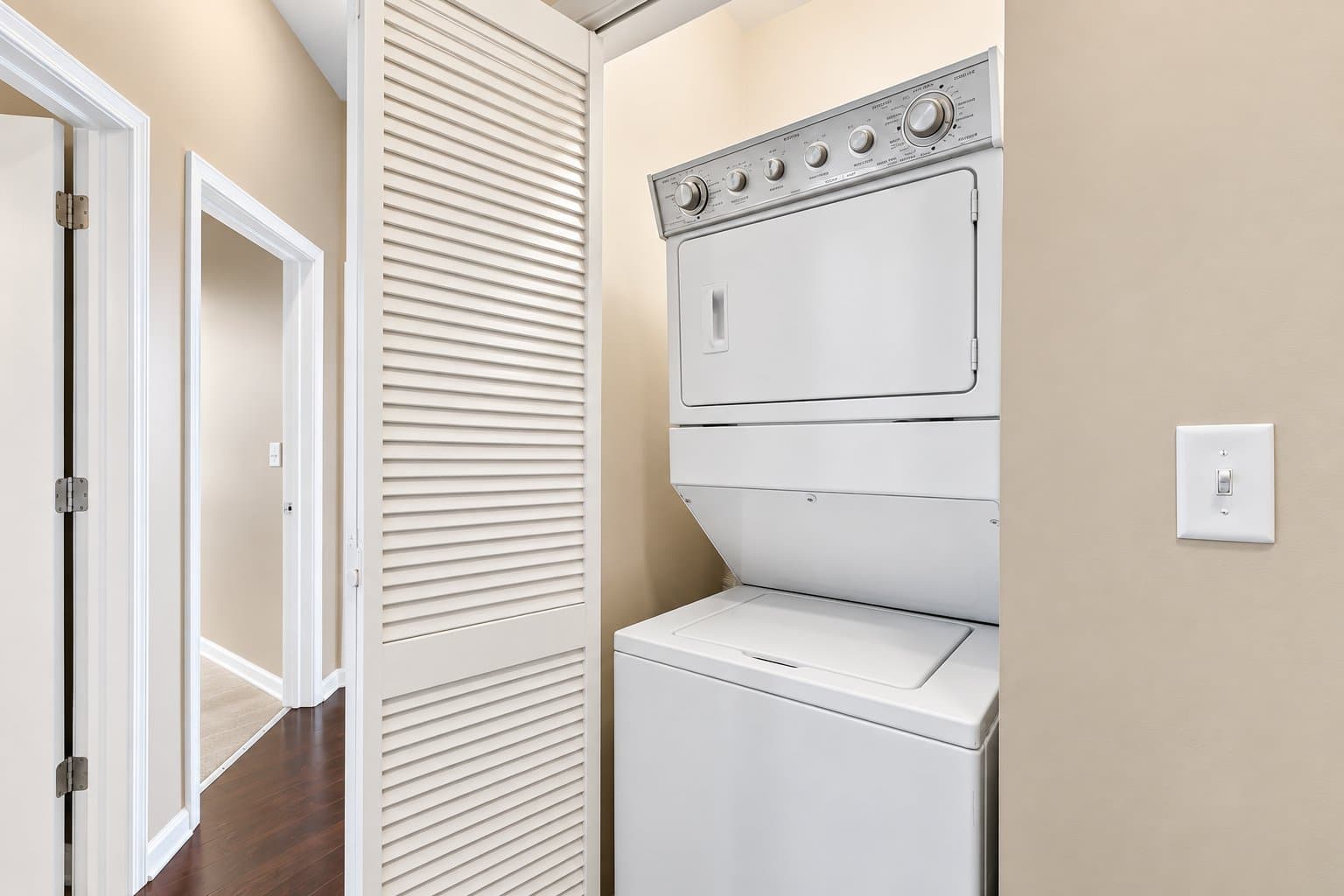 Chicago Condo: 2306 S Michigan Ave