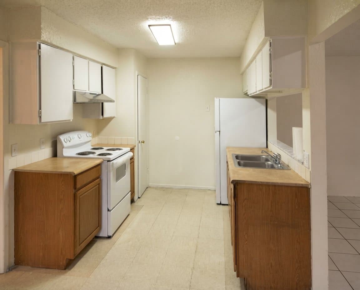 Austin Multiplex: 1001 Bird Creek Dr