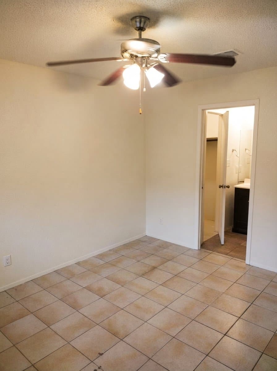 Austin Multiplex: 1001 Bird Creek Dr