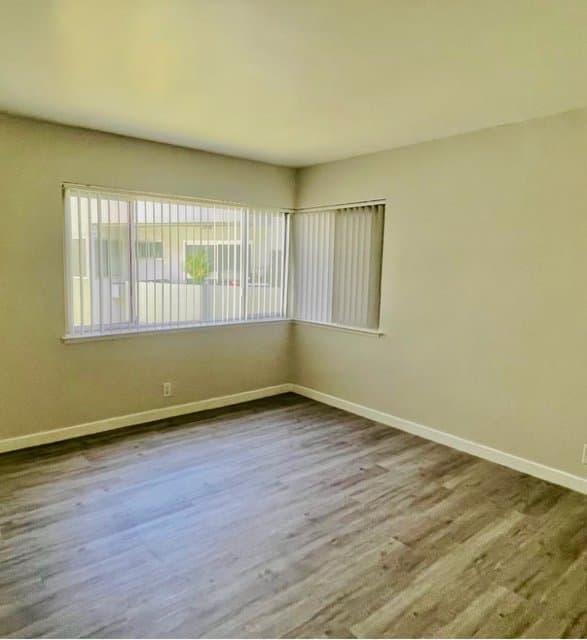 Glendale Apartment: 1595 E. Chevy Chase Drive Glendale, CA 91206