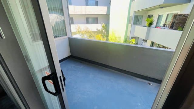 Glendale Apartment: 1595 E. Chevy Chase Drive Glendale, CA 91206
