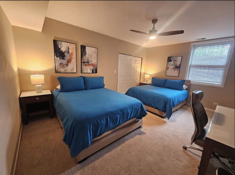Chicago Condo: 1050 W. Dakin St.