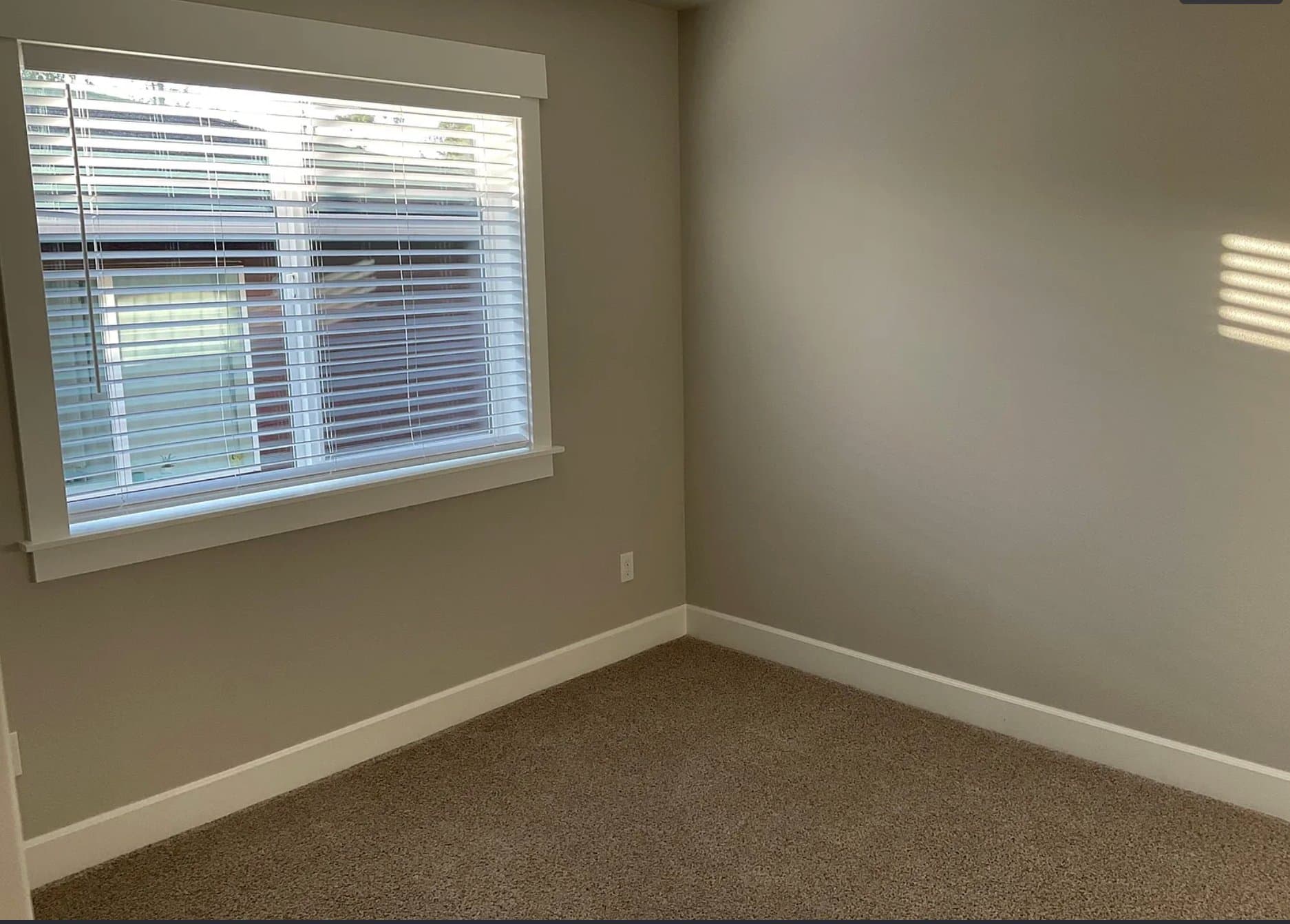 Estacada House: 1054 NE Regan Hill Loop