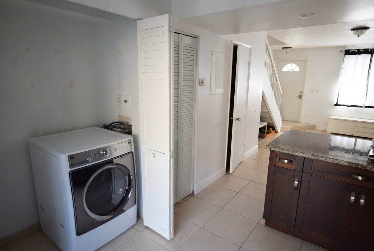 Miami Townhome: 1921 SW 107th Ave