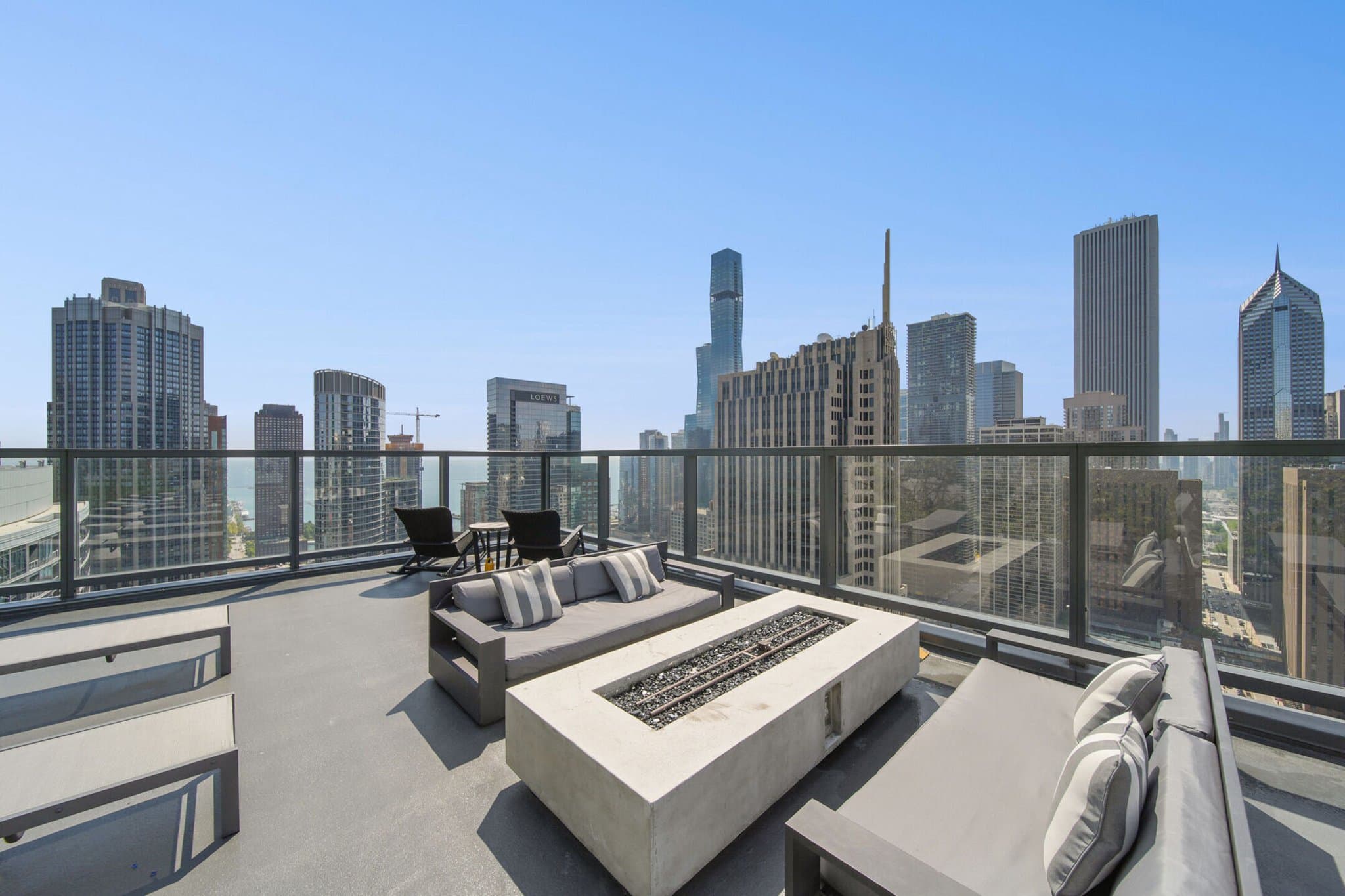 Chicago Condo: 230 E Illinois