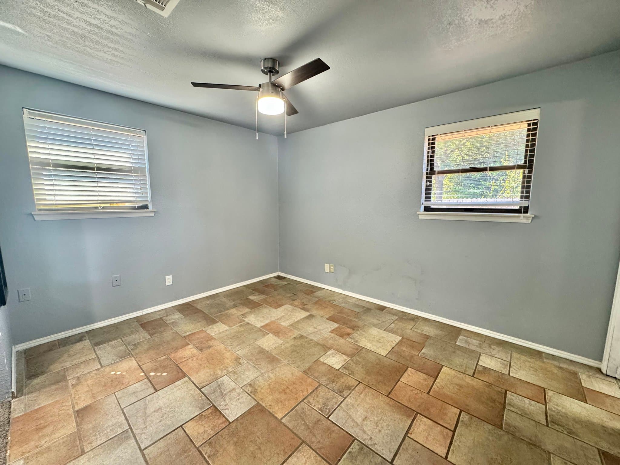Oklahoma City House: 4200 SE 54th St