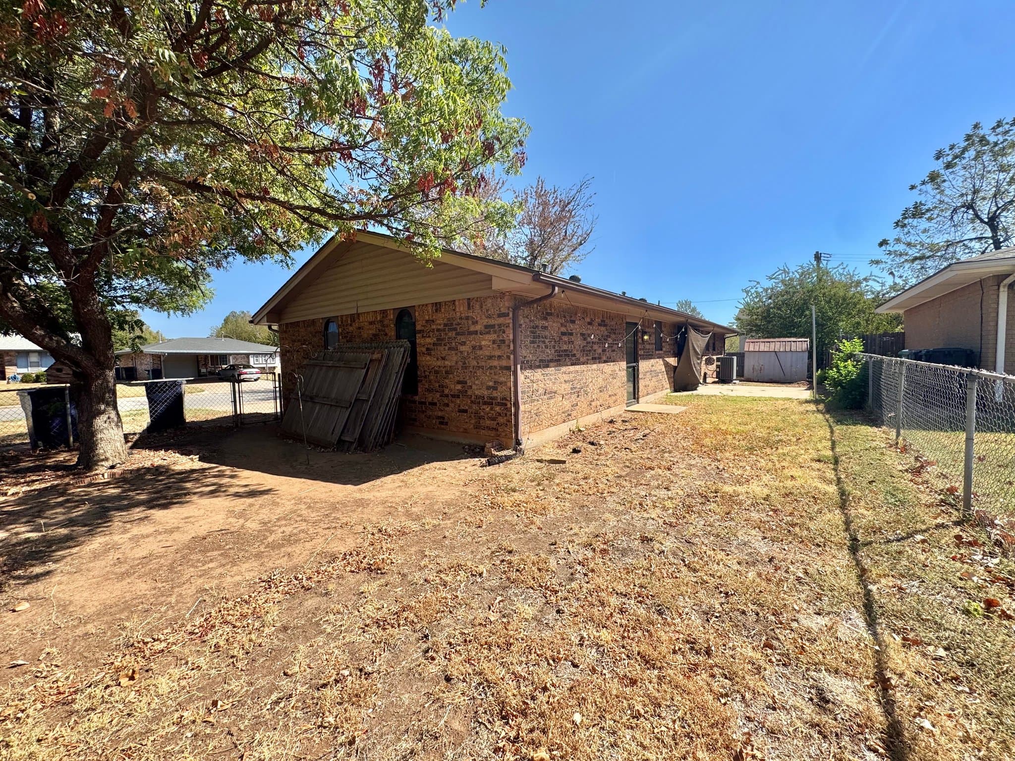 Oklahoma City House: 4200 SE 54th St